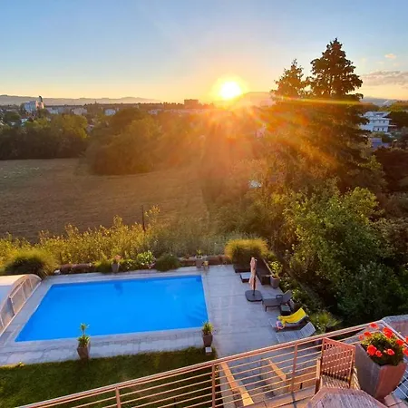Mountains And Lakes - Villa Gaumberg Linz Exterior photo