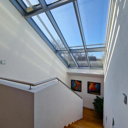Mountains And Lakes - Villa Gaumberg Linz Exterior photo
